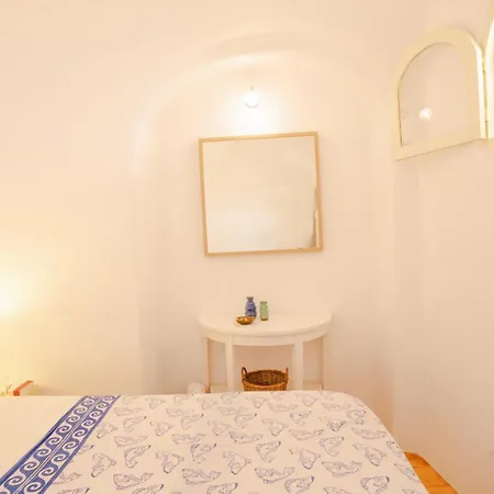 Pano Meria Cave House Two In